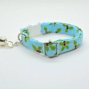 Cat collar ‘English Holly’ blue cat collar with bell