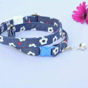 Cat Collar ‘Charlotte’ non-breakaway flower collar with bell for cats & small dogs