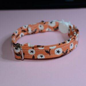 Cat collar ‘White Berry’ with bell, kitten collar with bell, orange cat collar