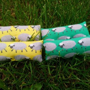 Bag toys for cats – Pack of 2 catnip toys ‘Sheep’ catnip kickers, toys for cats, Easter toys
